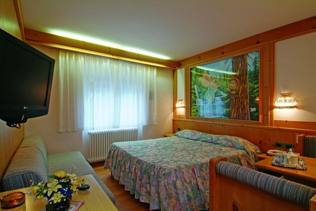 Hotel Erika Madonna di Campiglio Exterior photo