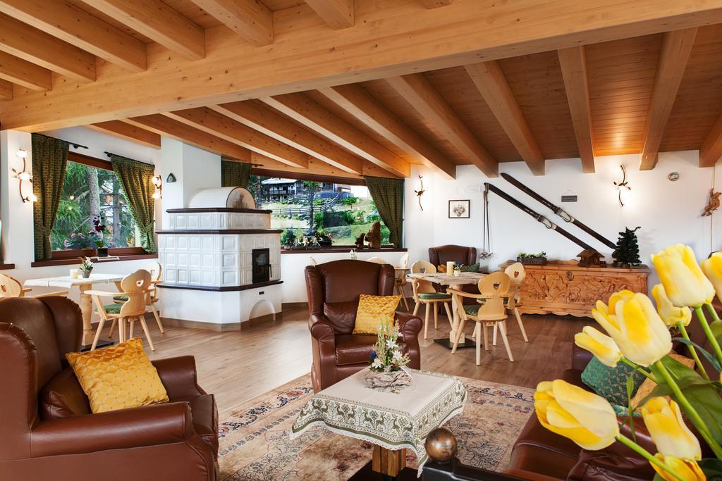 Hotel Erika Madonna di Campiglio Exterior photo