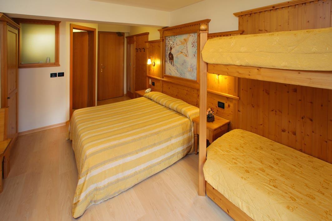 Hotel Erika Madonna di Campiglio Exterior photo